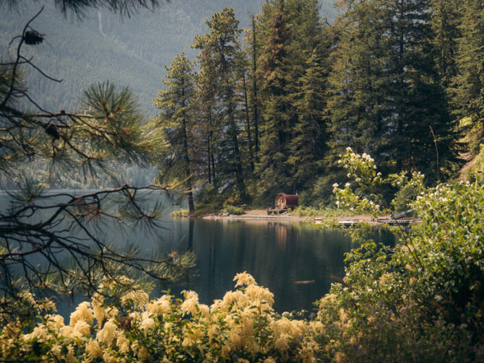 Yurt in Anderson Lake